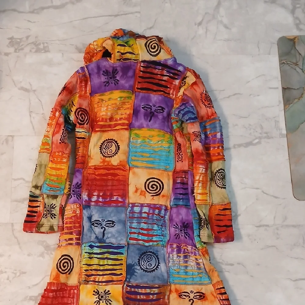 Hippy Vibrant Tie-dye Patchwork Women's Fleece-lined Coat from Nepal - Picture 6 of 6